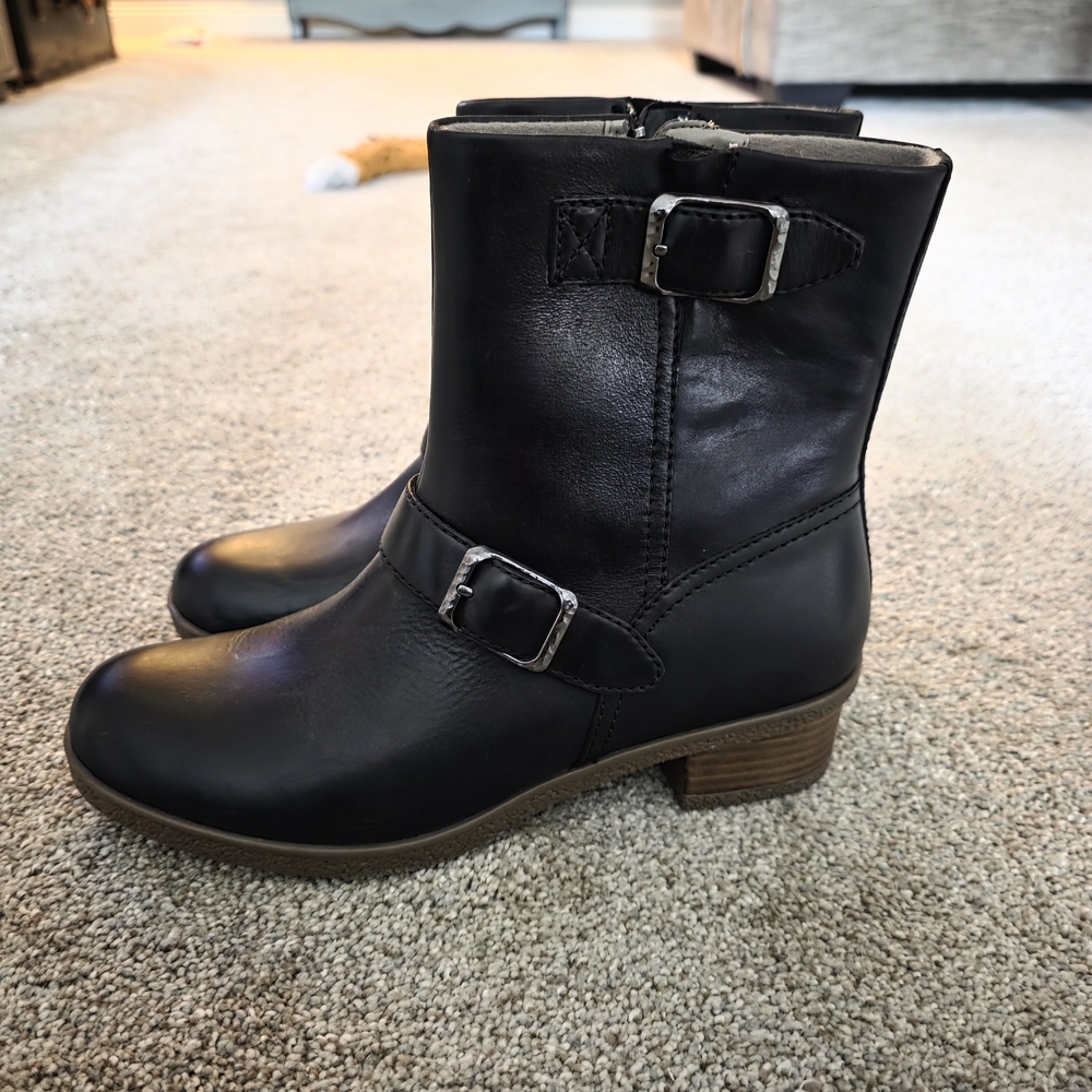 Dansko Delphine Black Leather Boots Size 39
